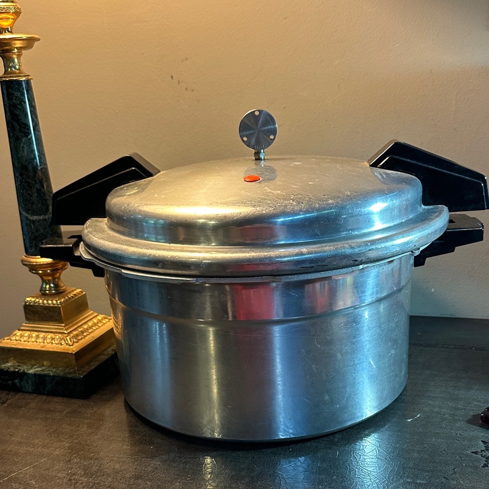 MIRRO Aluminum Speed Cooker & Canners